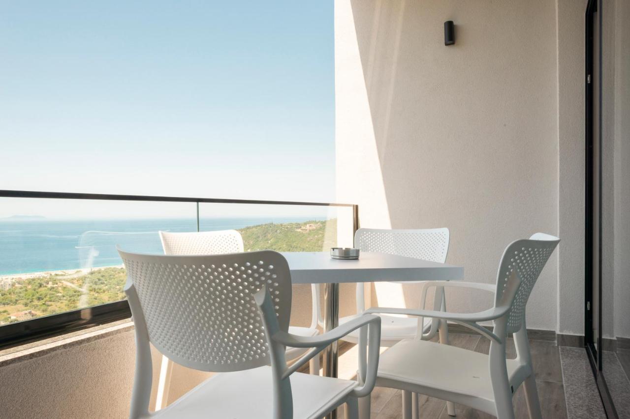 Wait 'N Sea Hotell Himare Exteriör bild