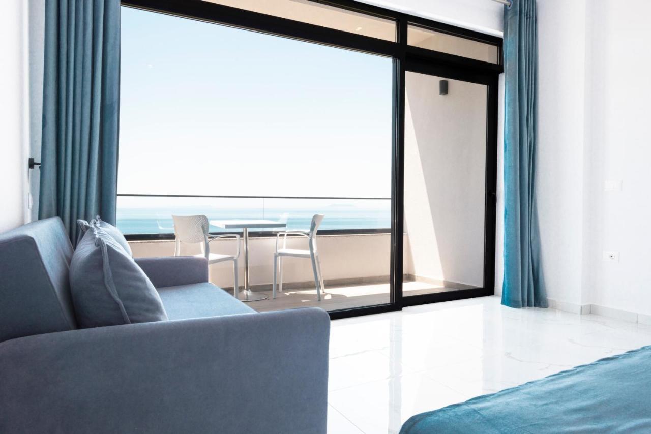 Wait 'N Sea Hotell Himare Exteriör bild