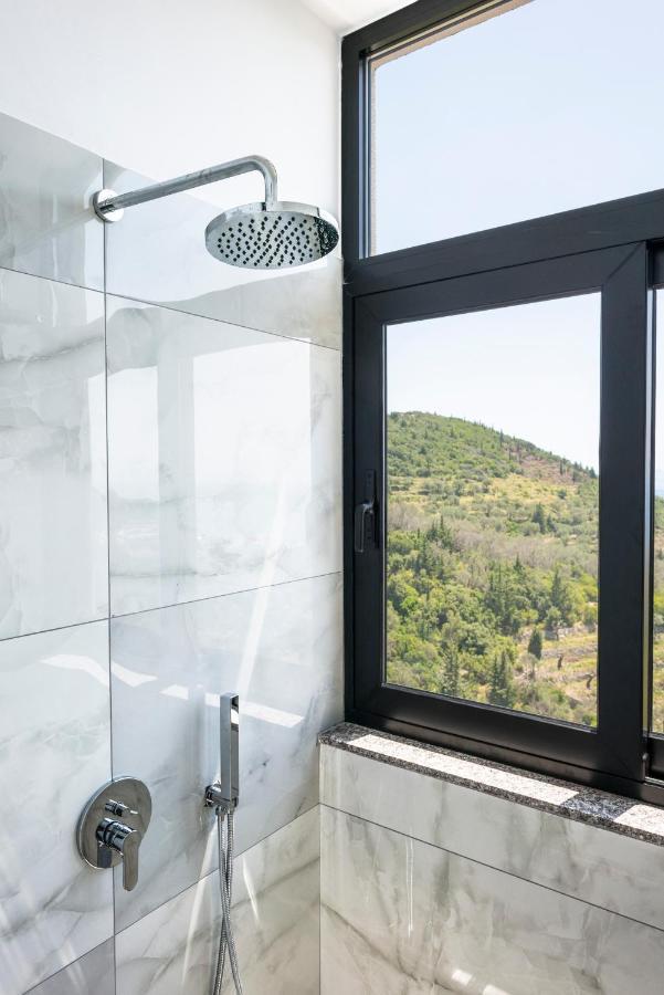 Wait 'N Sea Hotell Himare Exteriör bild