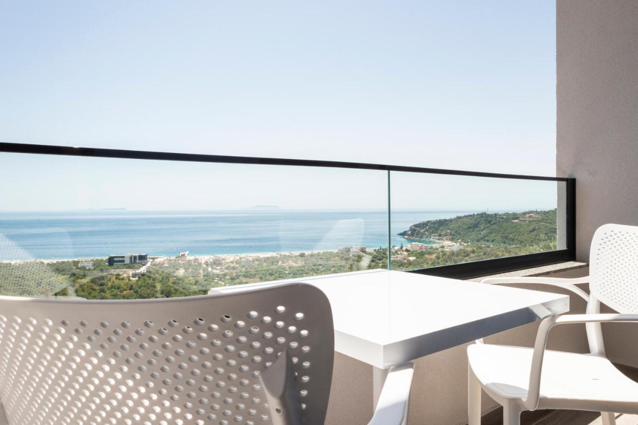 Wait 'N Sea Hotell Himare Exteriör bild