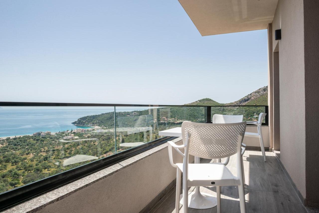 Wait 'N Sea Hotell Himare Exteriör bild