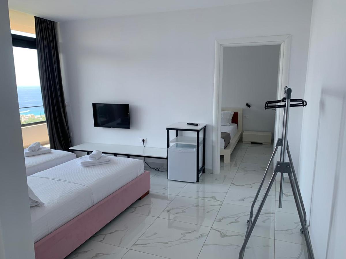 Wait 'N Sea Hotell Himare Exteriör bild