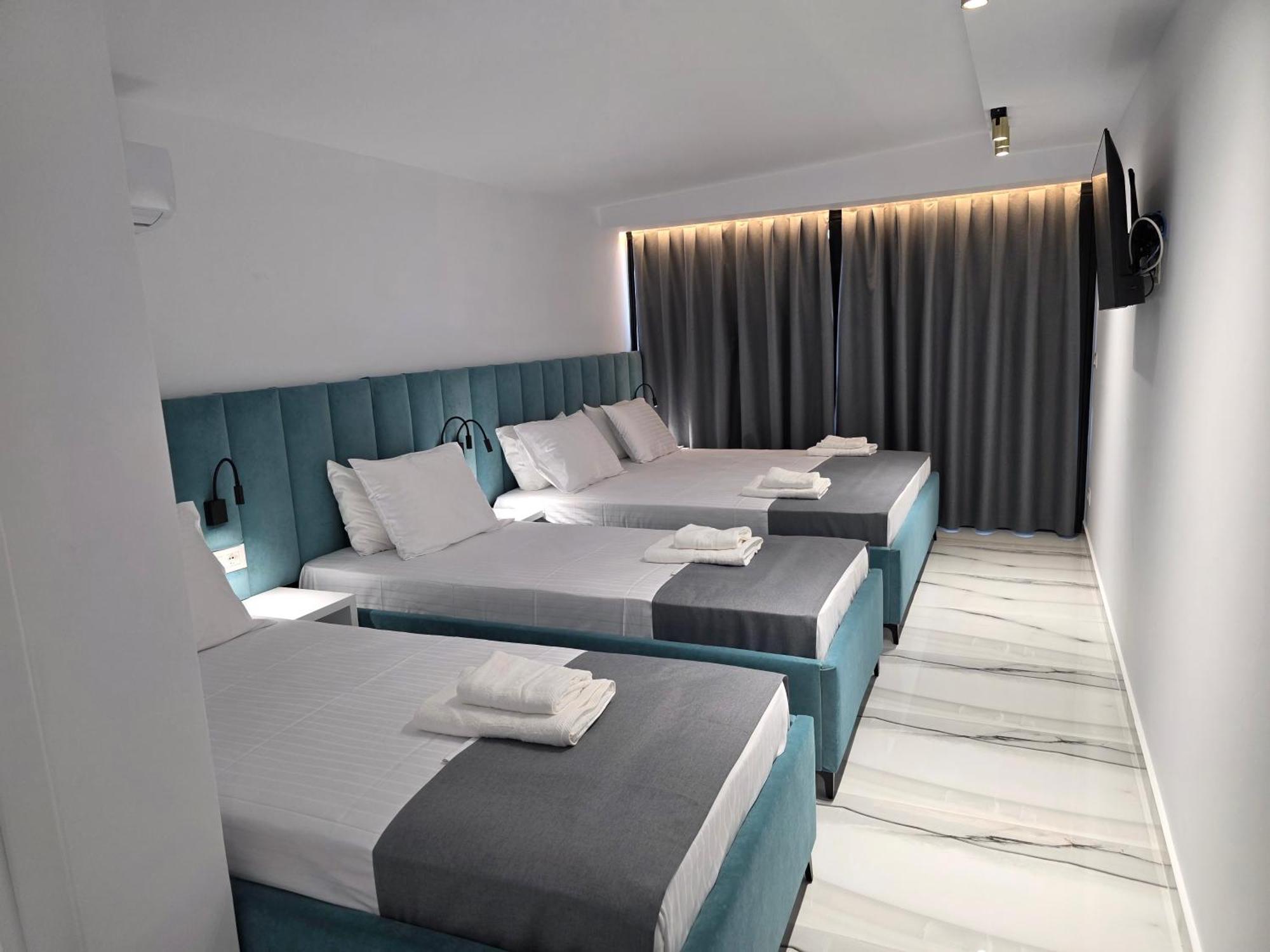Wait 'N Sea Hotell Himare Exteriör bild